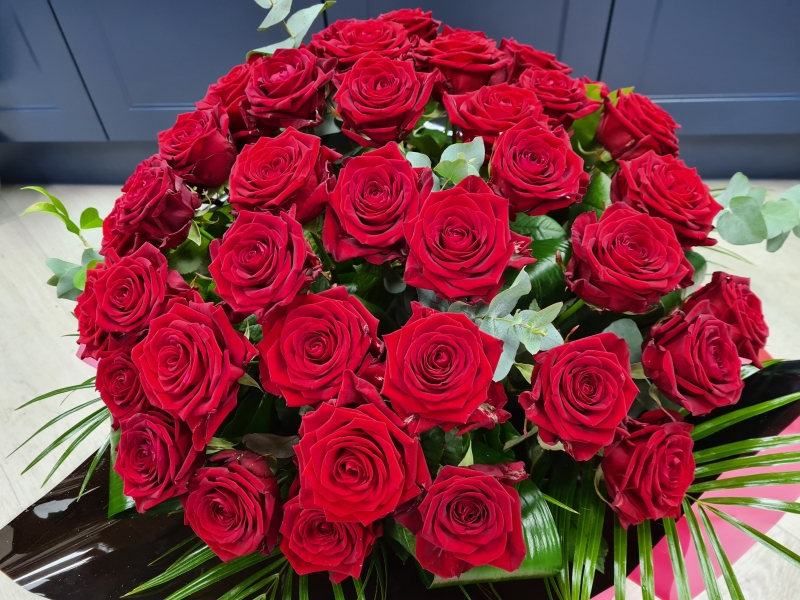 50 Roses